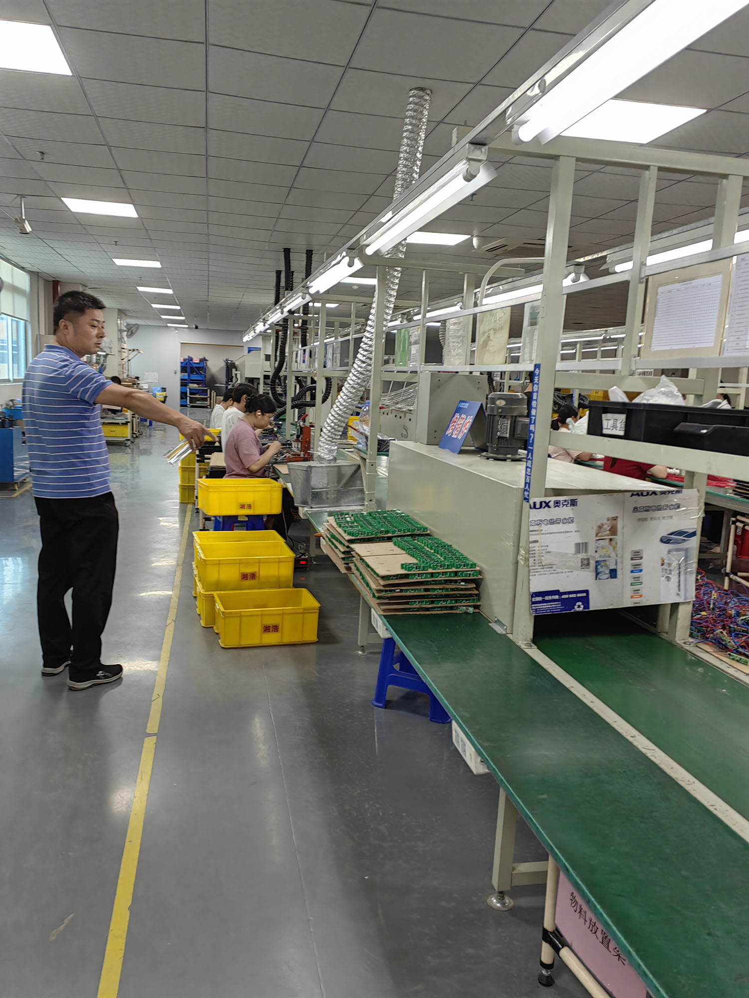 中国 Foshan Zheng Deng Peng Lighting Co.,ltd 会社概要