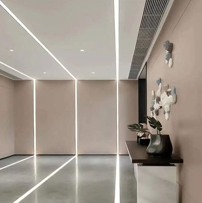 LED ストライプのためのアノード化アルミニウムプロファイル